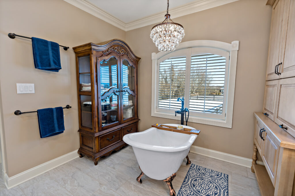 freestanding tub
