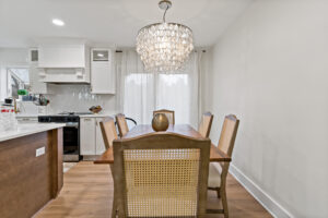kitchen bump out with dining room table