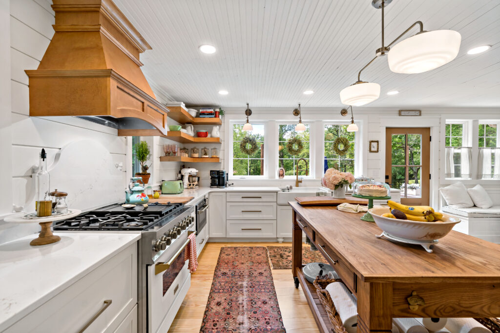 custom kitchen