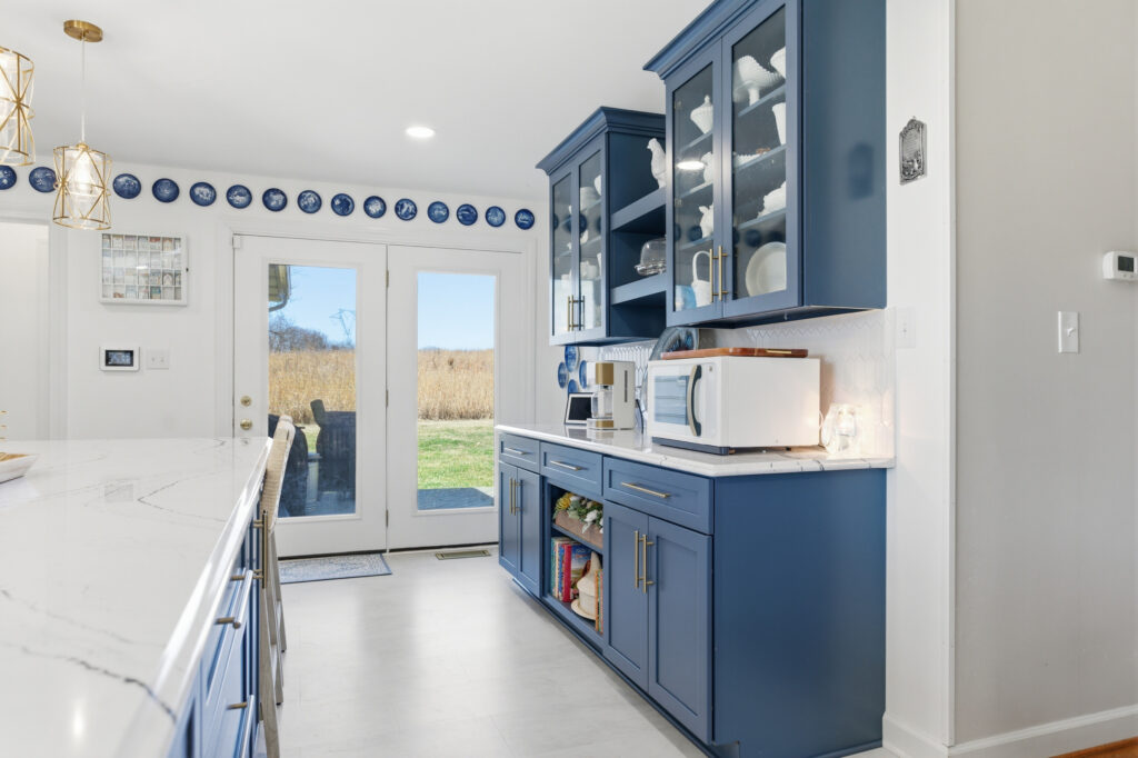 custom kitchen cabinets